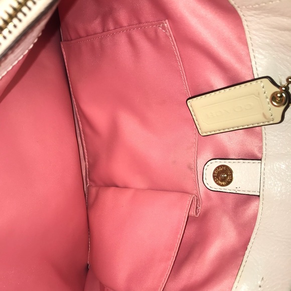 Whits Coach Purse - Picture 4 of 7